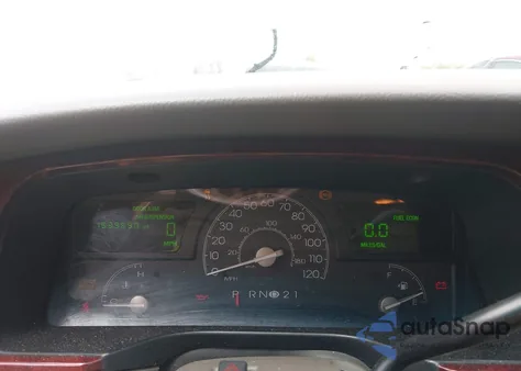 2003 Lincoln Town Car Cartier из США, поврежденный, VIN 1LNHM83W53Y627011